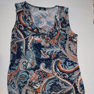 Dressy Shirt Sleeveless, scooped neck.